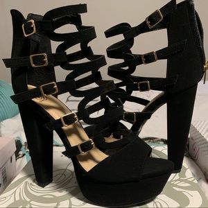Suede black heels